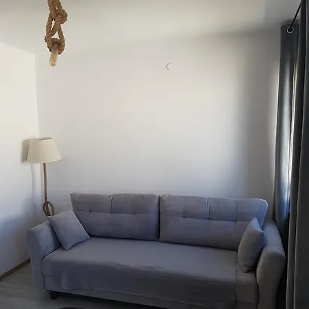 3 Pokoje Z Balkonem, Nieodplatne Parkowanie アパート *